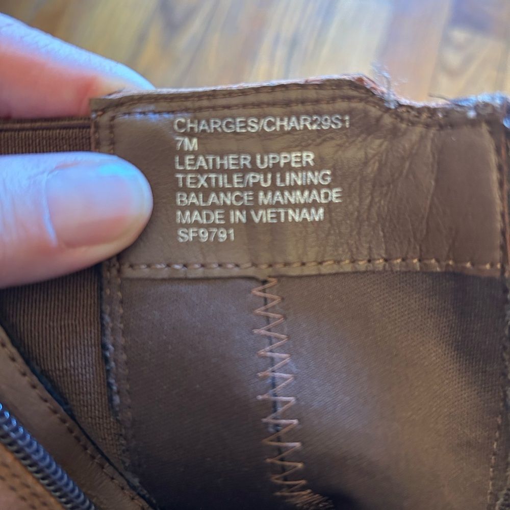 Steve Madden Brown Chunky Chelsea Boots - Picture 9 of 9